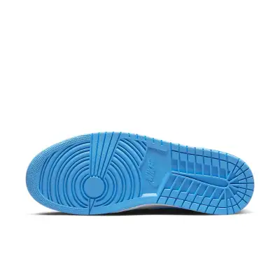 Air Jordan 1 Mid SE ‘University Blue’