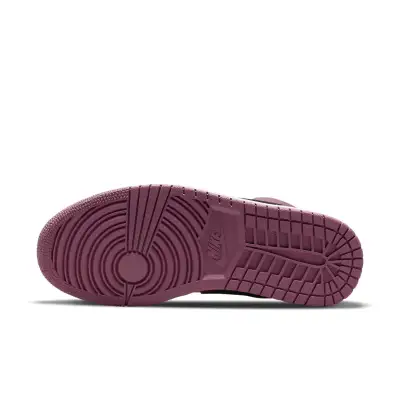 Air Jordan 1 Low SE ‘Light Mulberry’