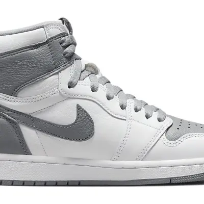 Air Jordan 1 Retro High OG ‘Stealth’