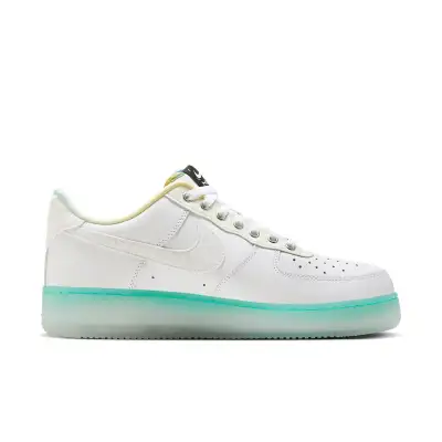 Nike Air Force 1 07 Low PRM ‘Unlock Your Space’