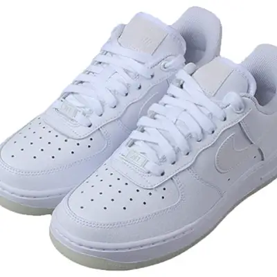 Nike Air Force 1 ’07 Essential ‘Triple White’