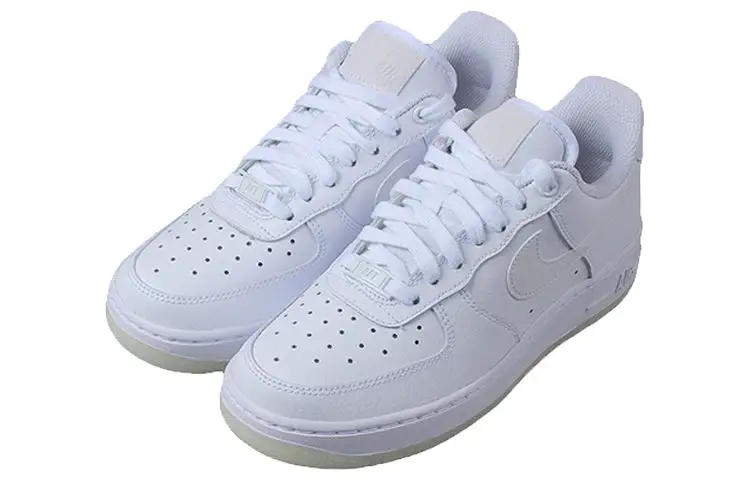 Nike Air Force 1 ’07 Essential ‘Triple White’