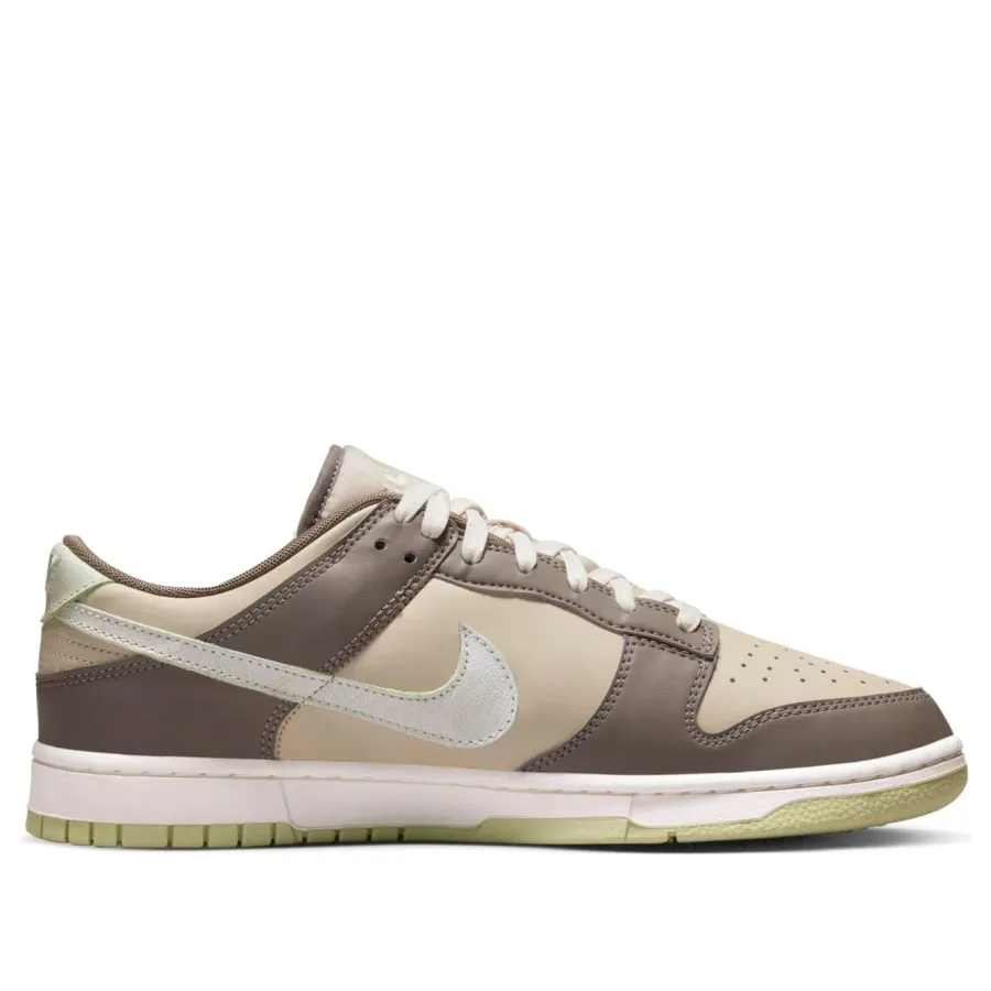 Nike Dunk Low ‘Velcro Tongue – Milk Tea’
