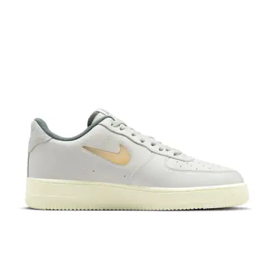 Nike Air Force 1 ’07 LX ‘Light Bone’