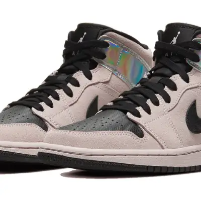 Air Jordan 1 Mid ‘Iridescent’