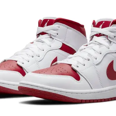 Air Jordan 1 Mid ‘University Red White’