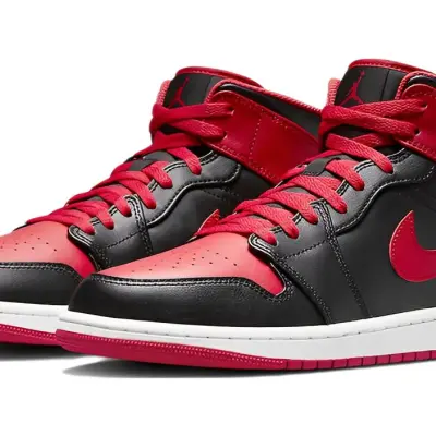 Air Jordan 1 Mid ‘Alternate Bred 2022’