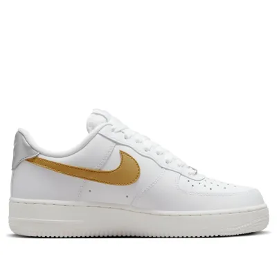 Nike Air Force 1 ’07 ‘White Metallic Gold’