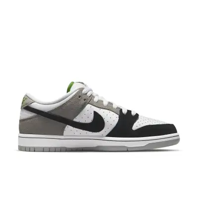 Nike SB Dunk Low ‘Chlorophyll’