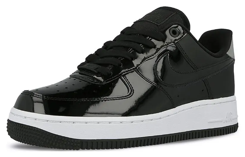 Nike Air Force 1 07 SE Premium ‘Black Silver’