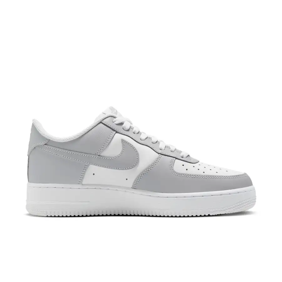 Nike Air Force 1 07 ‘Light Smoke Grey White’