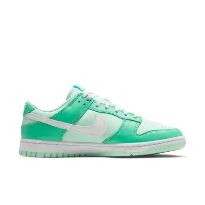 Nike Dunk Low ‘Mint Foam Light Menta’