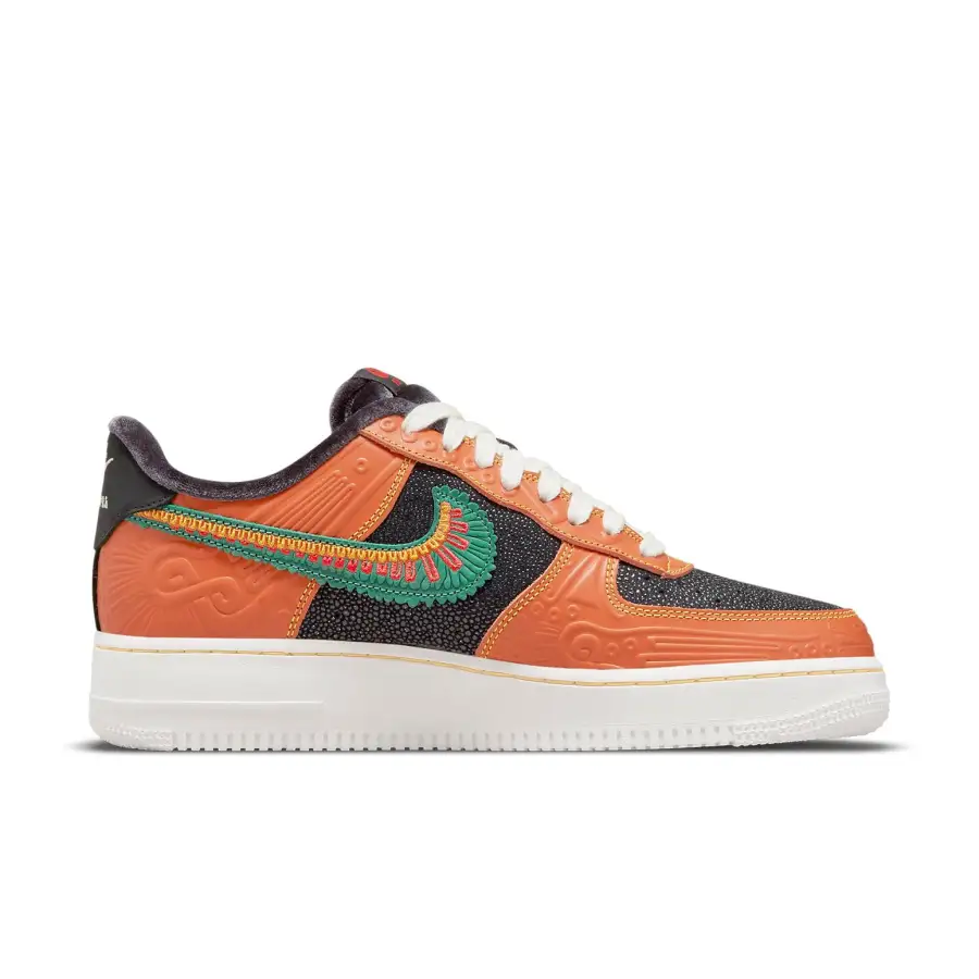 Nike Air Force 1 ’07 LX ‘SiEMPRE Familia’