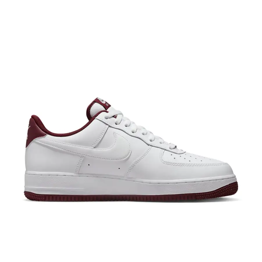 Nike Air Force 1 ’07 ‘White Dark Beetroot’