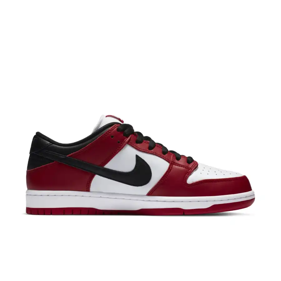 Nike SB Dunk Low ‘J-Pack Chicago’