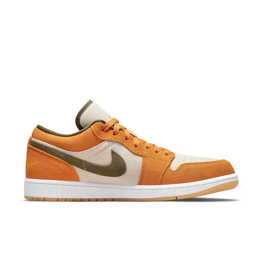 Air Jordan 1 Low SE ‘Light Curry’