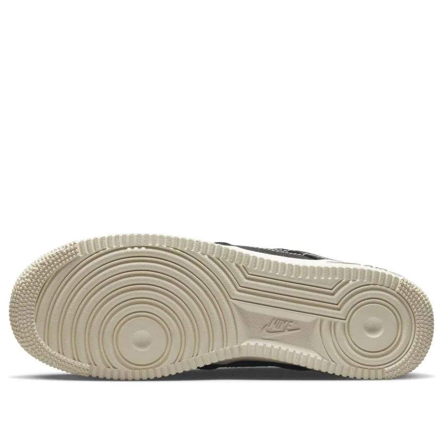 Nike Air Force 1 ’07 LV8 ‘Moving Company – Black’