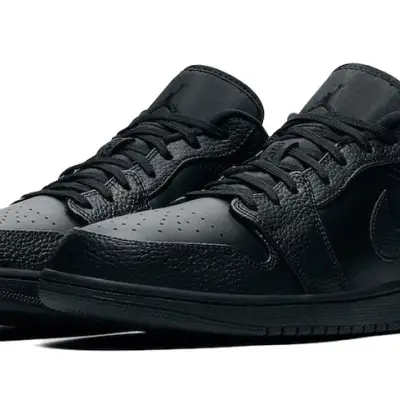 Air Jordan 1 Low ‘Triple Black’