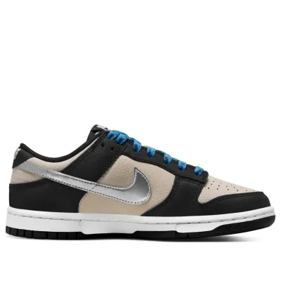 Nike Dunk Low ‘Starry Laces’