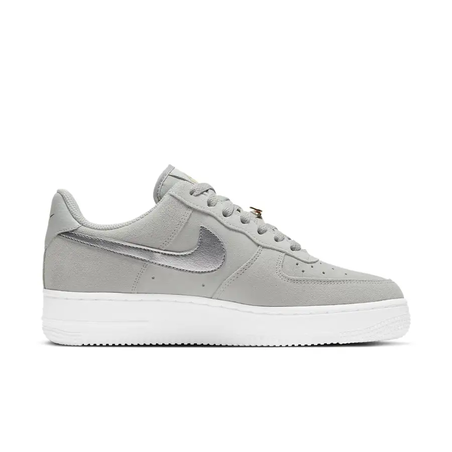 Nike Air Force 1 ’07 ‘Light Smoke Grey’