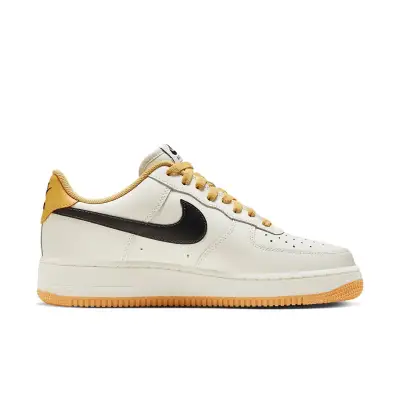 Nike Air Force 1 ’07 LV8 ‘Sail Tan Black’
