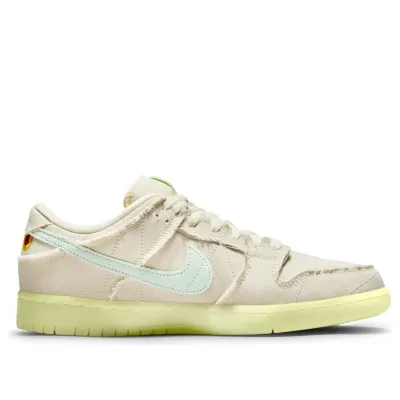 Nike SB Dunk Low ‘Mummy’