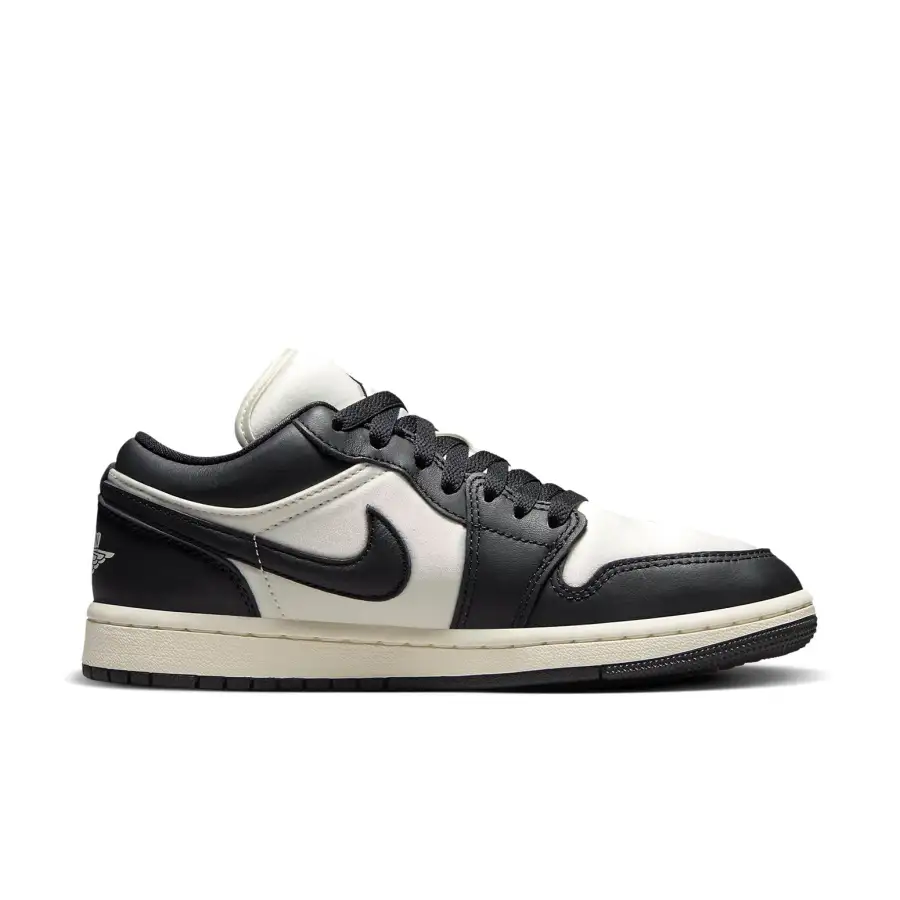 Air Jordan 1 Low SE ‘Vintage Panda’
