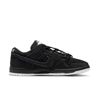 Nike x Gnarhunters SB Dunk Low ‘Black’
