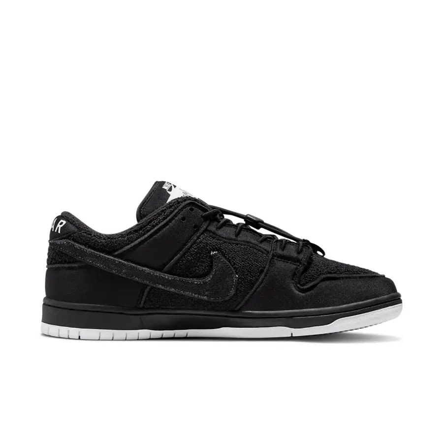Nike x Gnarhunters SB Dunk Low ‘Black’