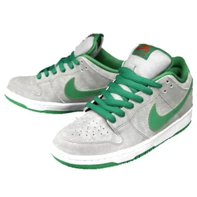 Nike SB Dunk Low Premium ‘Medusa’