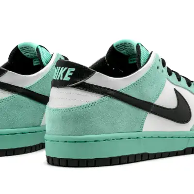 Nike SB Dunk Low ‘Sea Crystal’