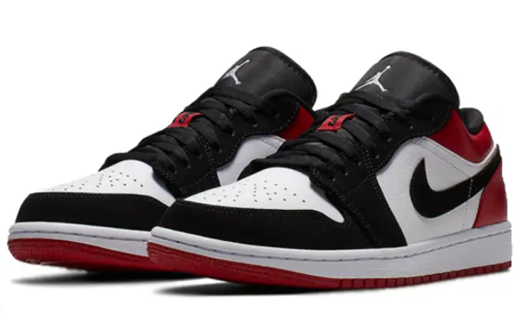 Air Jordan 1 Low ‘Black Toe’
