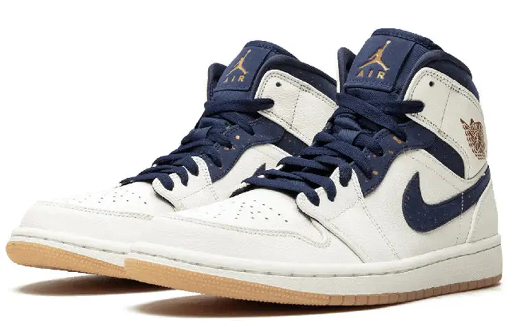 Air Jordan 1 Mid ‘Jeter’