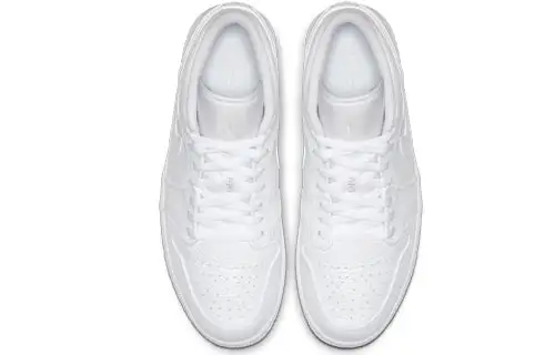 Air Jordan 1 Retro Low ‘Triple White’