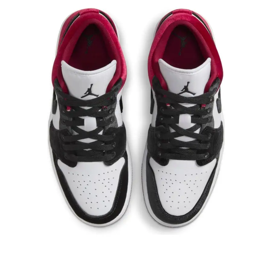 Air Jordan 1 Low SE ‘Velvet Black Toe’