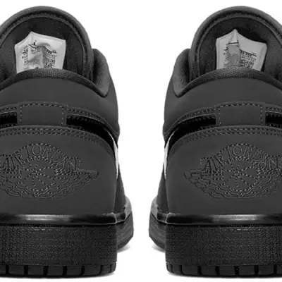 Air Jordan 1 Low ‘Triple Black’