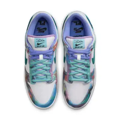 Nike x Futura Laboratories SB Dunk Low ‘Bleached Aqua’