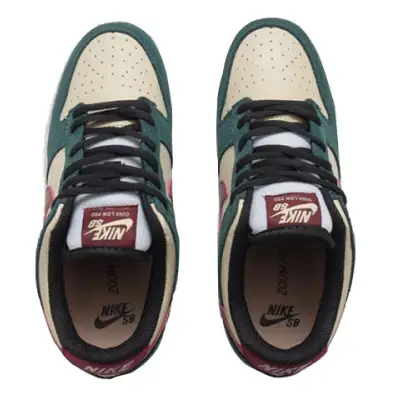 Nike SB Dunk Low Pro ‘Vegas Gold’