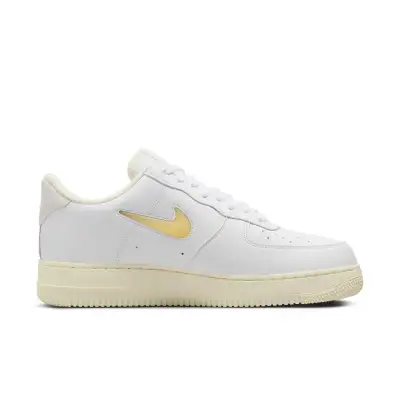 Nike Air Force 1 ’07 LX ‘Pale Vanilla’