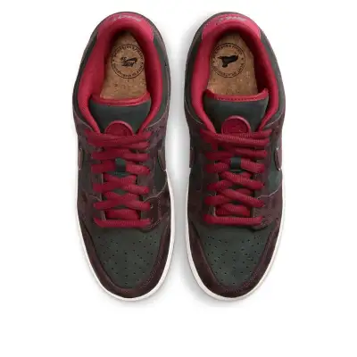 Nike x Riot Skateshop SB Dunk Low ‘Mahogany Dark Beetroot’