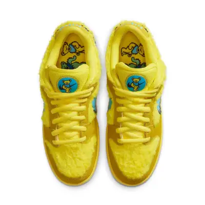 Nike x Grateful Dead SB Dunk Low ‘Yellow Bear’