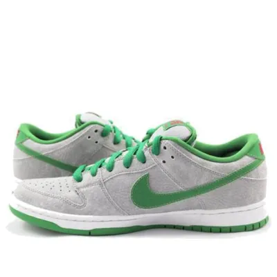 Nike SB Dunk Low Premium ‘Medusa’