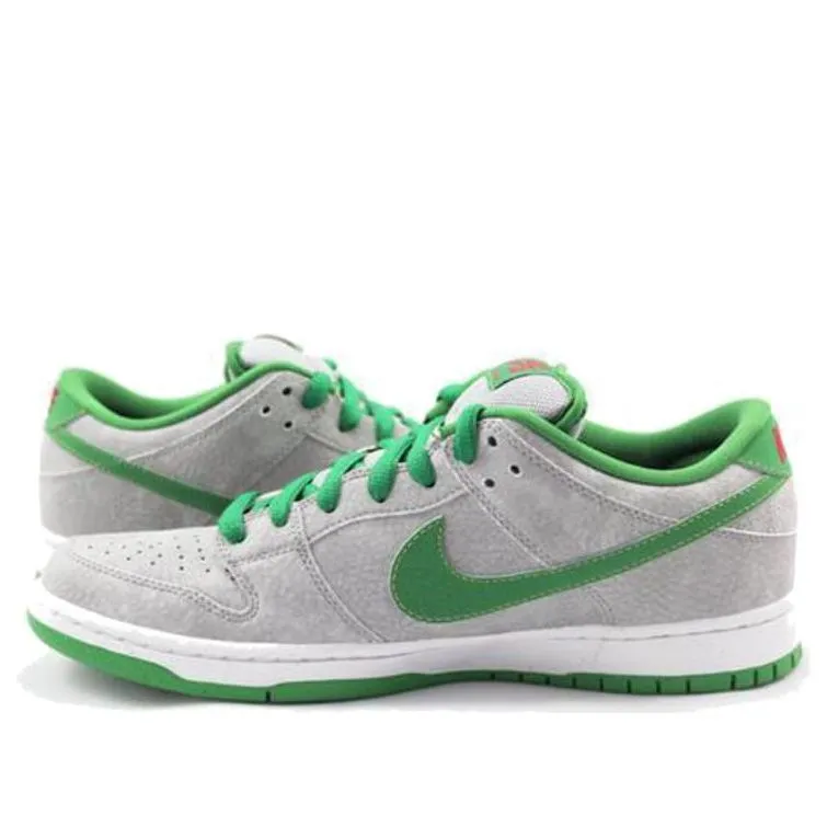 Nike SB Dunk Low Premium ‘Medusa’