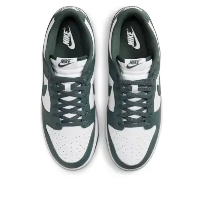 Nike Dunk Low ‘Vintage Green’