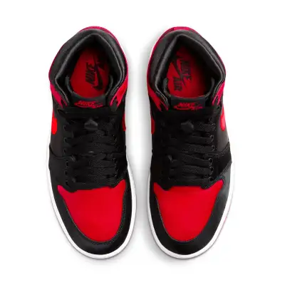 Air Jordan 1 Retro High OG ‘Satin Bred’