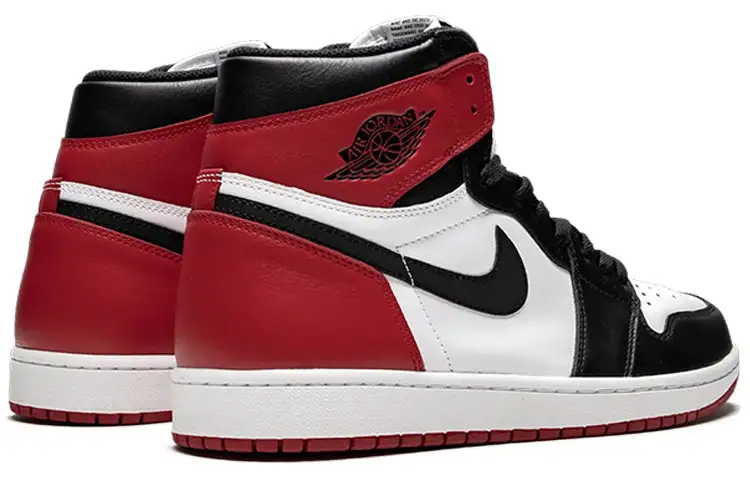 Air Jordan 1 Retro High OG ‘Black Toe’