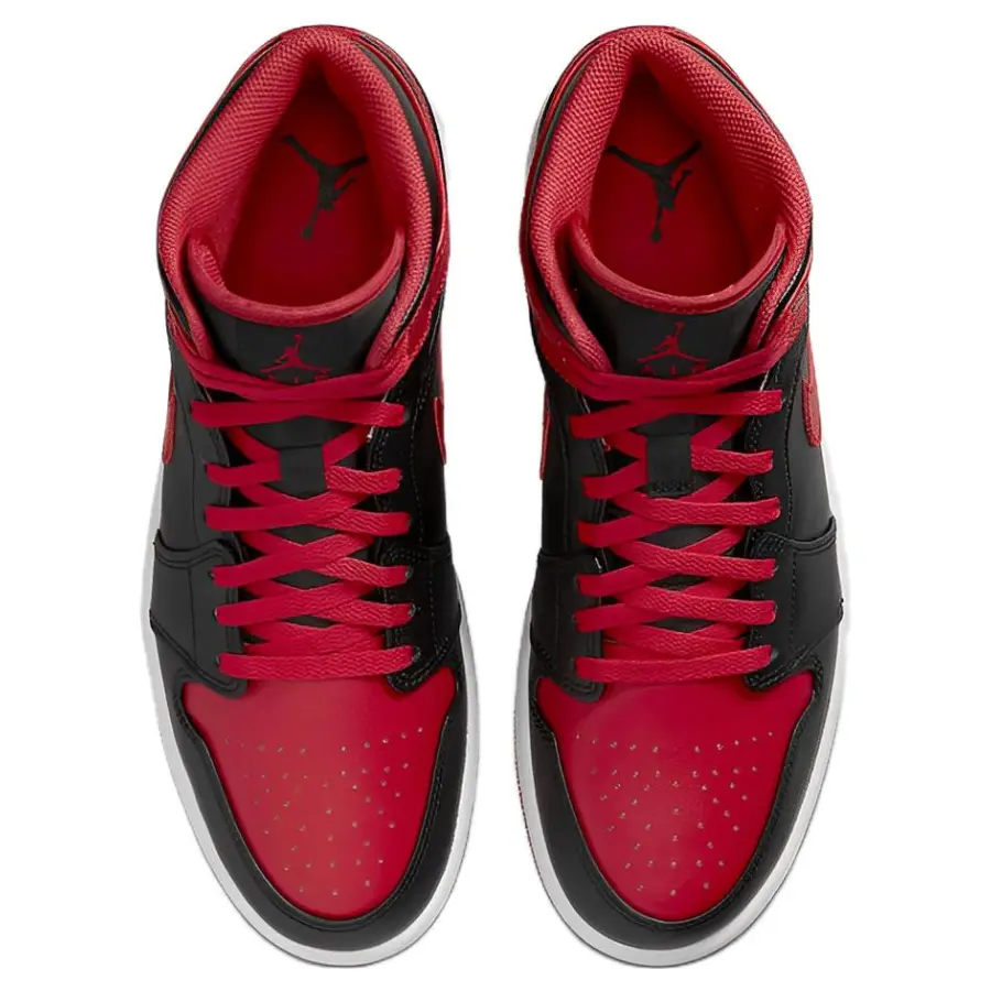 Air Jordan 1 Mid ‘Alternate Bred 2022’