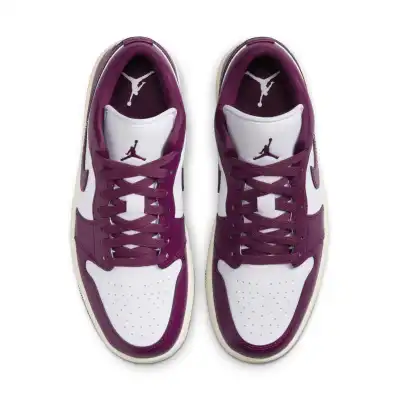 Air Jordan 1 Low ‘White Fireberry’