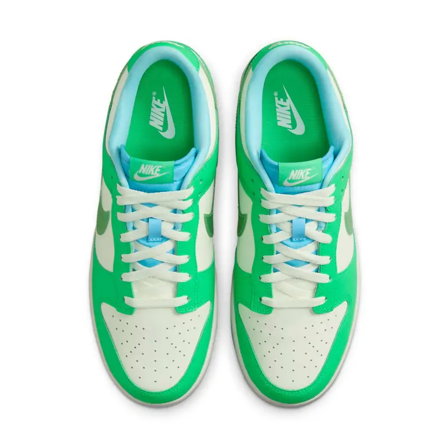 Nike Dunk Low ‘Green Shock’
