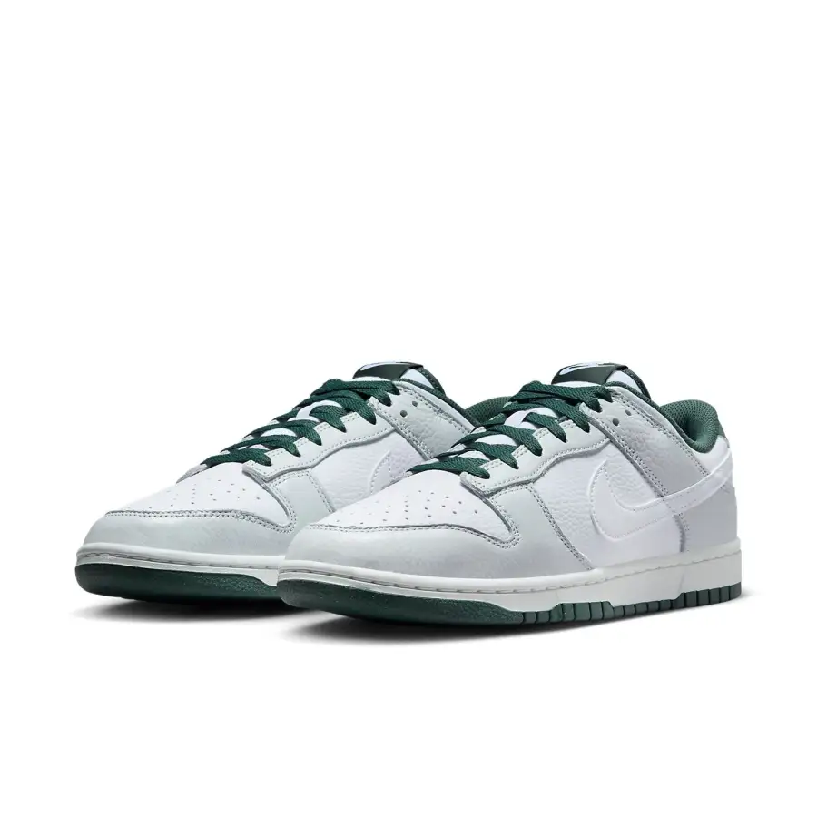 Nike Dunk Low Retro SE ‘Photon Dust Vintage Green’